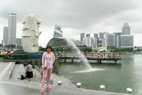 Chris, Merlion